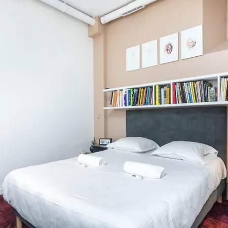 Guestready - Artist Loft With A Vertical Garden